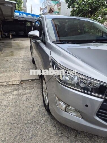 Toyota Innova 2020 Bạc 7 chỗ Xăng