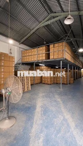 Cho thuê kho xưởng 1200m 1/đường Tô Ký giá 48 triệu