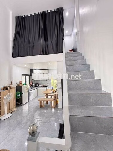 Cho Thuê Nhà Trệt Lửng Căn Góc Mới Đẹp Full Nội Thất Giá 7Tr