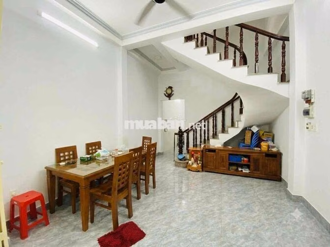 GIẢM 300tr BÁN NHÀ 3TẦNG HẺM Ô TÔ NGAY DƯƠNG QUẢNG HÀM P. AN NHƠN GV