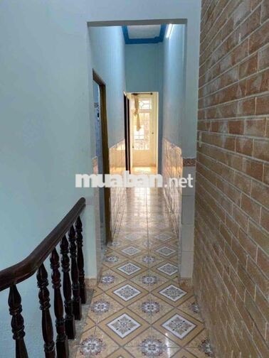 Cho thuê nhà thuộc đường phan huy ích DT 4 x17 trệt lầu giá 6 tr / th