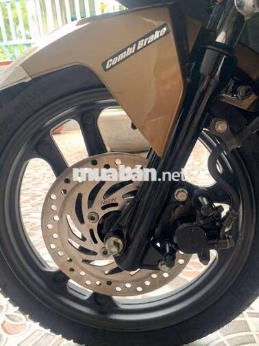 Honda Air Blade 125 Vàng đồng, đen