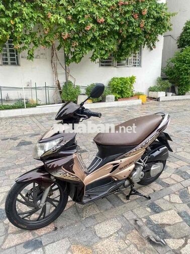 Suzuki Hayate Nâu Xe tay ga
