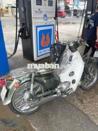 Honda Cub cánh én Xanh rêu