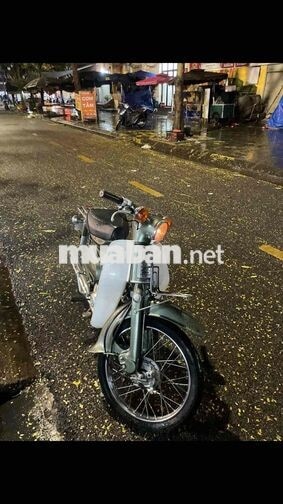 Honda Cub cánh én Xanh rêu