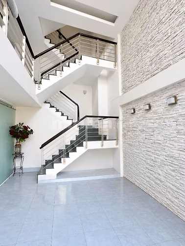 🏡 NHÀ ĐẸP TRẦN QUANG DIỆU – 5 TẦNG | 4PN | 35M² | 8,3 TỶ