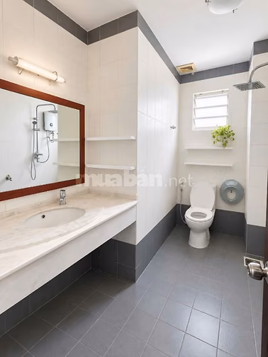 🏡 NHÀ ĐẸP TRẦN QUANG DIỆU – 5 TẦNG | 4PN | 35M² | 8,3 TỶ