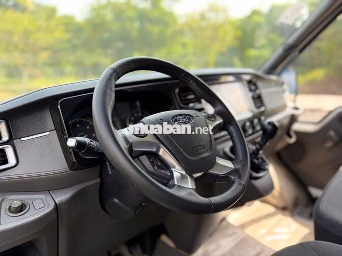 Ford transit 2023 màu trắng - 90.000km