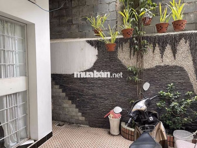 Chính chủ bán nhà riêng diện tích 86,8m²  trong hẽm đường Nơ Trang Lon