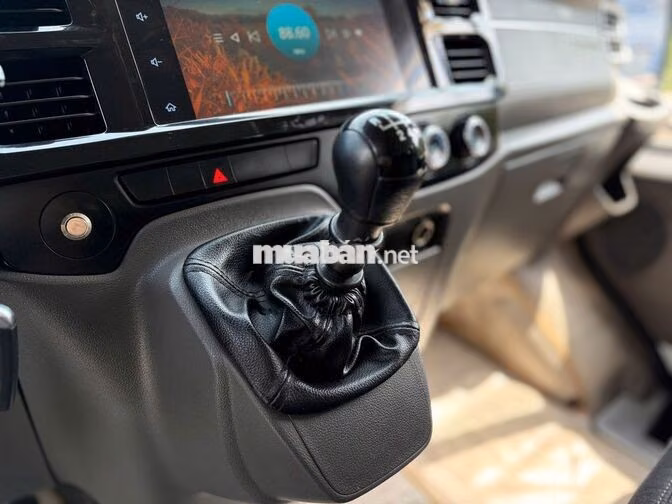 Ford transit 2023 màu trắng - 90.000km