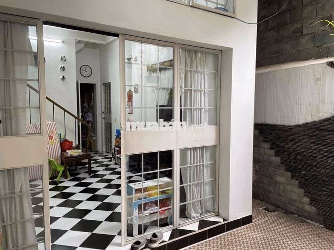 Chính chủ bán nhà riêng diện tích 86,8m²  trong hẽm đường Nơ Trang Lon