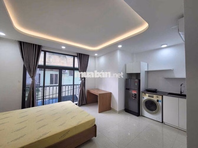 CHDV BAN CÔNG SIÊU LỚN  GIÁ TỐT  – FULL NỘI THẤT, GẦN QUẬN 1
