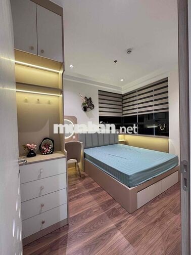 Cho thuê căn góc 3pn 2wc Full nội thất cao cấp ở ngay căn hộ D-Aqua Q8
