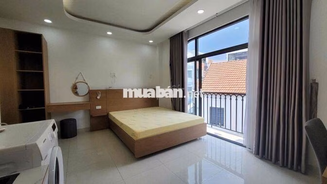 CHDV BAN CÔNG SIÊU LỚN  GIÁ TỐT  – FULL NỘI THẤT, GẦN QUẬN 1