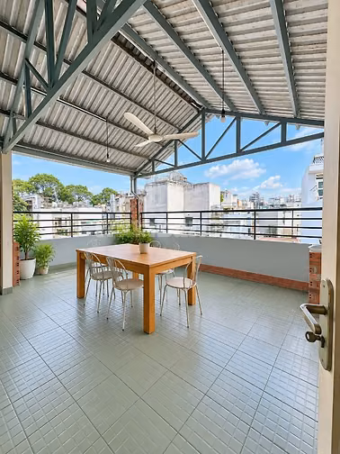 🏡 NHÀ ĐẸP TRẦN QUANG DIỆU – 5 TẦNG | 4PN | 35M² | 8,3 TỶ