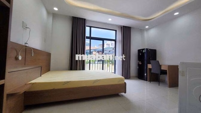 CHDV BAN CÔNG SIÊU LỚN  GIÁ TỐT  – FULL NỘI THẤT, GẦN QUẬN 1