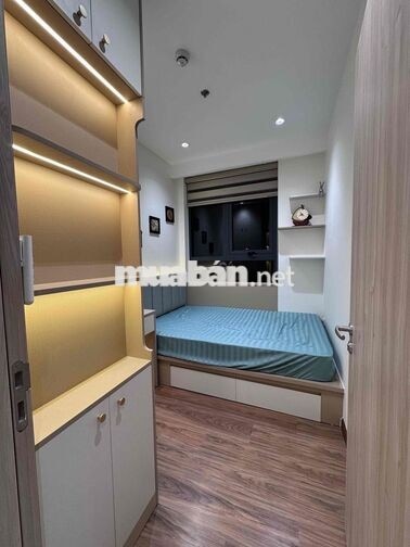 Cho thuê căn góc 3pn 2wc Full nội thất cao cấp ở ngay căn hộ D-Aqua Q8