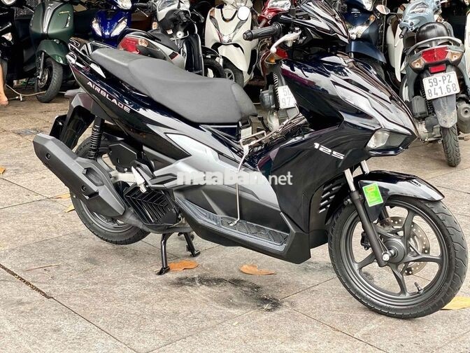 Honda Airblade 125 8000km Đen