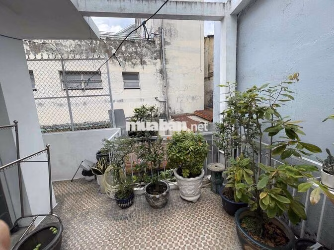 Chính chủ bán nhà riêng diện tích 86,8m²  trong hẽm đường Nơ Trang Lon