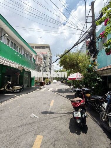 Cho thuê nhà Mặt tiền  Căn hộ dịch vụ-  Cầu Phạm Hùng, Q8- 7 Phòng 7w