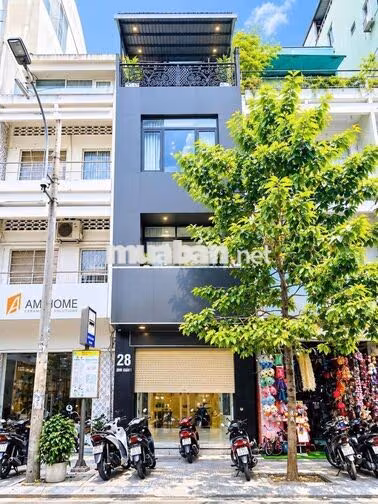 🔥 MẶT TIỀN 4 TẦNG – QUẬN 1 | SẴN 6 MÁY LẠNH
📍 Định, Quận 1