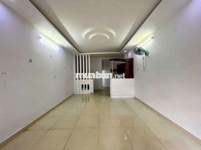 Cho Thuê nhà hẻm 1/ Quang Trung - Gv 
- DT 4,5x12m trệt 2 L , 2 PN 3w