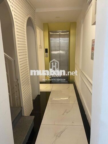 Spa nha khoa MT 212 Trần Hưng Đạo, Q1. Dt: 4x22m, Kc: Hầm 6 tầng TM