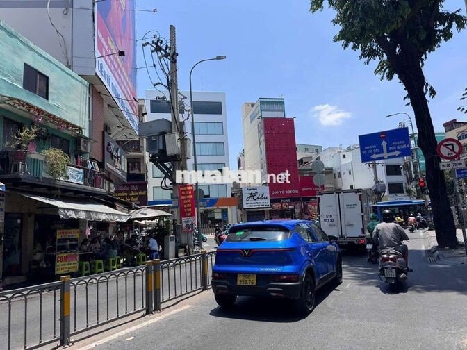 🔥 MẶT TIỀN 4 TẦNG – QUẬN 1 | SẴN 6 MÁY LẠNH
📍 Định, Quận 1