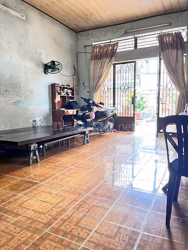 Đi nước ngoài cần bán gấp căn nhà trung tâm Quận 12