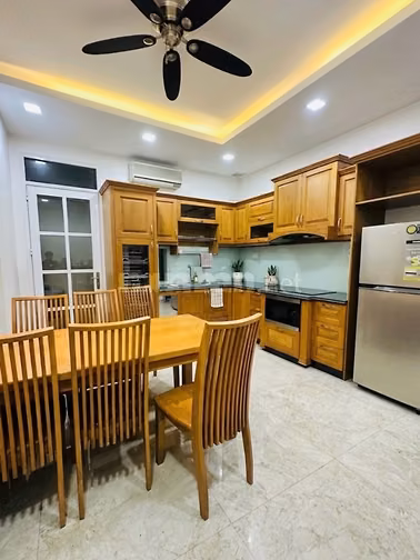 NHÀ 3 TẦNG SÁT MẶT TIỀN NGÃ 4 PHÚ NHUẬN - NGUYỄN KIỆM - HẺM NHỰA 7M