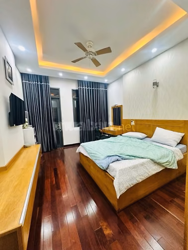 NHÀ 3 TẦNG SÁT MẶT TIỀN NGÃ 4 PHÚ NHUẬN - NGUYỄN KIỆM - HẺM NHỰA 7M