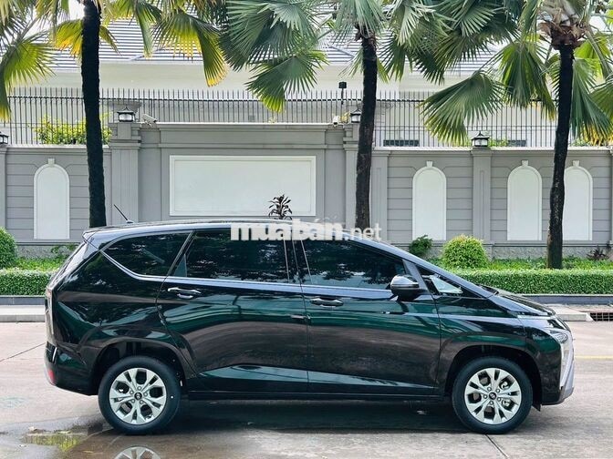 Hyundai Stargazer 1.5 Tiêu Chuẩn 2025 Đen 120 Km