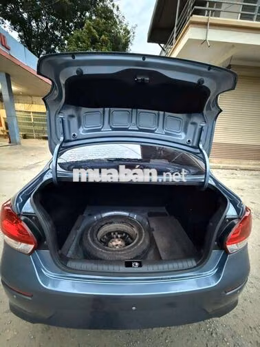 KIA Soluto Deluxe MT 2020 Số sàn Xanh