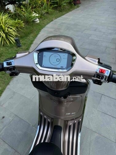 Vespa 150 Tech 80th Special Edition odo 1200 km