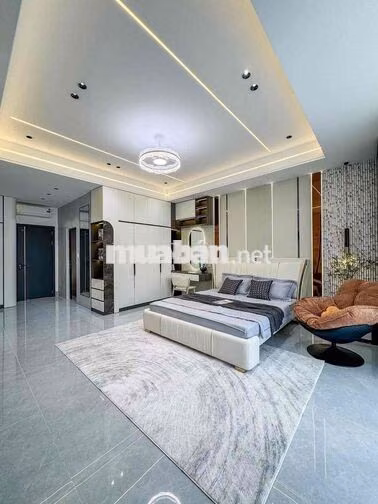 Bán nhà 2 lần diện tích 5m x 22m có hẻm thoát hiểm bên hông 2m và sau