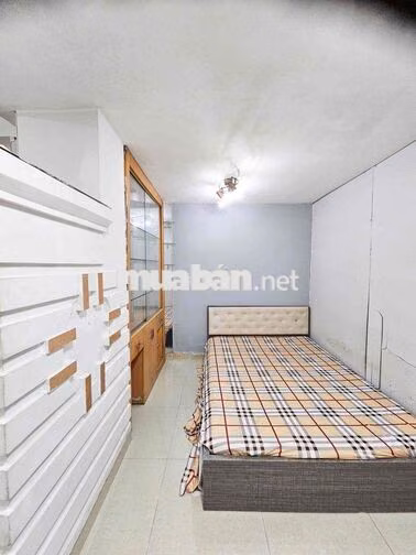 STUDIO FULL NỘI THẤT TÁCH BẾP TRỆT Ở ĐC 2-3 NGƯỜI TẠI TRẦN PHÚ Q5