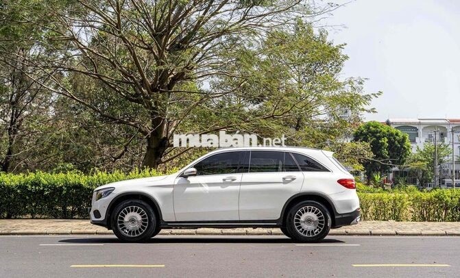GLC200 2019 màu trắng nt đen cá nhân siêu đẹp