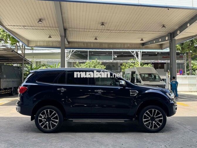 Ford Everest 2.0 Titanium 2021 Thái Lan Đen