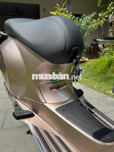 Vespa 150 Tech 80th Special Edition odo 1200 km