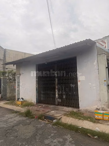 Chính chủ cần bán gấp nhà cấp 4 mặt tiền ĐT 1-3 (Đông Thạnh - Hóc Môn)