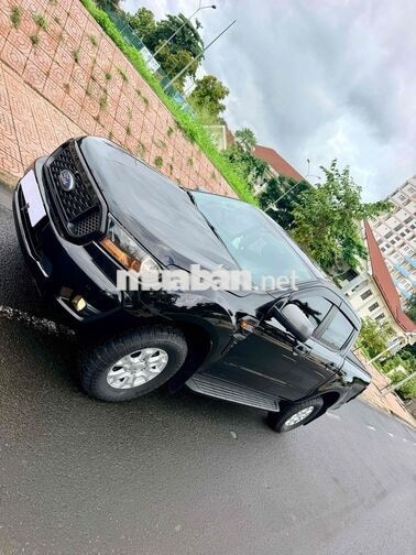 Ford Ranger XLS 2022 Tự động 92.000 km Đen