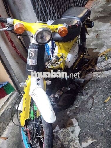 Honda Cub 70 Vàng