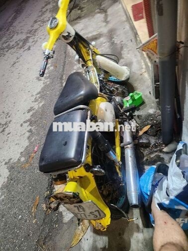 Honda Cub 70 Vàng