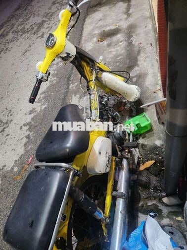 Honda Cub 70 Vàng