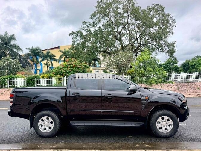 Ford Ranger XLS 2022 Tự động 92.000 km Đen
