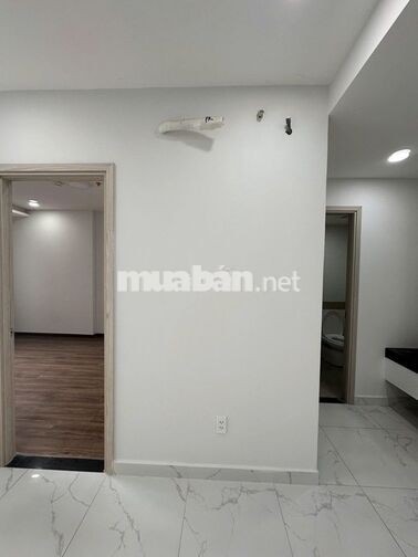 Giảm giá cho thuê 1 PN giá còn 5 triệu căn hộ CHARM CITY Dĩ AN