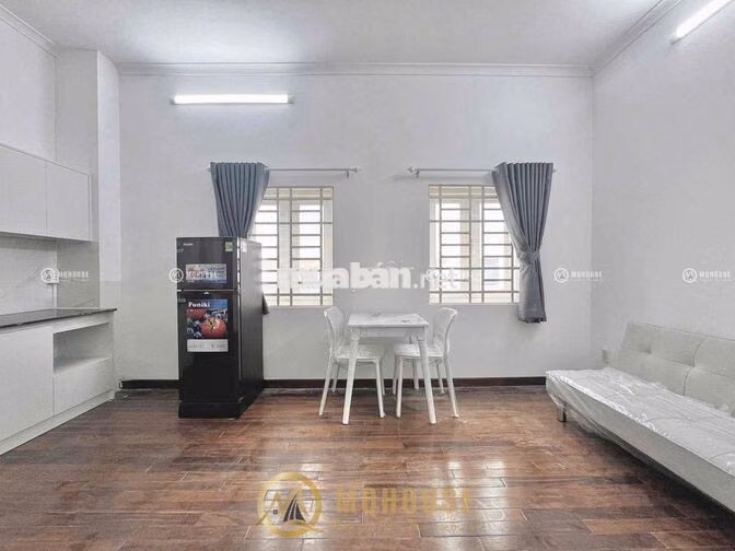 Tách Bếp + 1Phòng Ngủ Siêu Rộng ngay Ga T1 Sân Bay đường Cửu Long