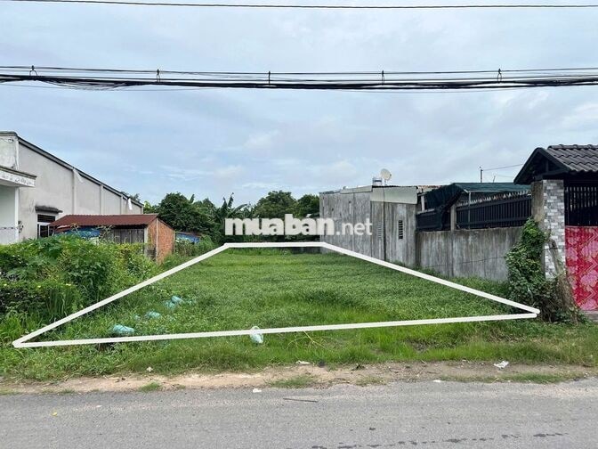 Bán 300m2 đất giá 750tr. Đ. An Bình cách KCN Trảng Bàng chỉ 500m. SHR