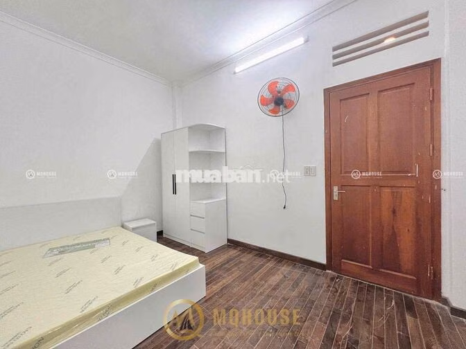 Tách Bếp + 1Phòng Ngủ Siêu Rộng ngay Ga T1 Sân Bay đường Cửu Long