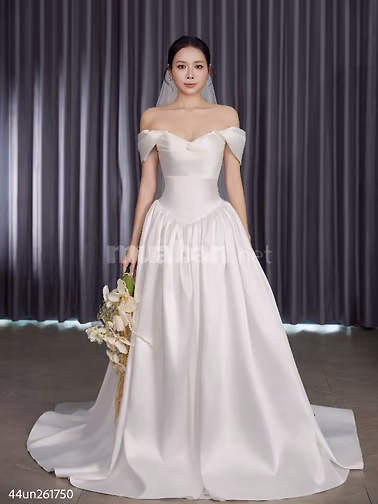 Winbi studio chuyên cho thuê và may bán áo cưới vest và trọn gói cưới 